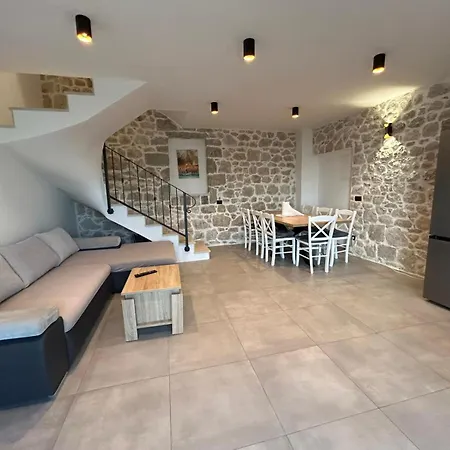New! 2 Complex For 16 Persons Near Omis Villa Lokva Rogoznica