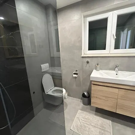 New! 2 Complex For 16 Persons Near Omis *