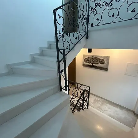 Villa New! 2 Complex For 16 Persons Near Omis