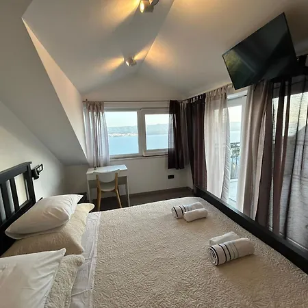 New! 2 Complex For 16 Persons Near Omis *